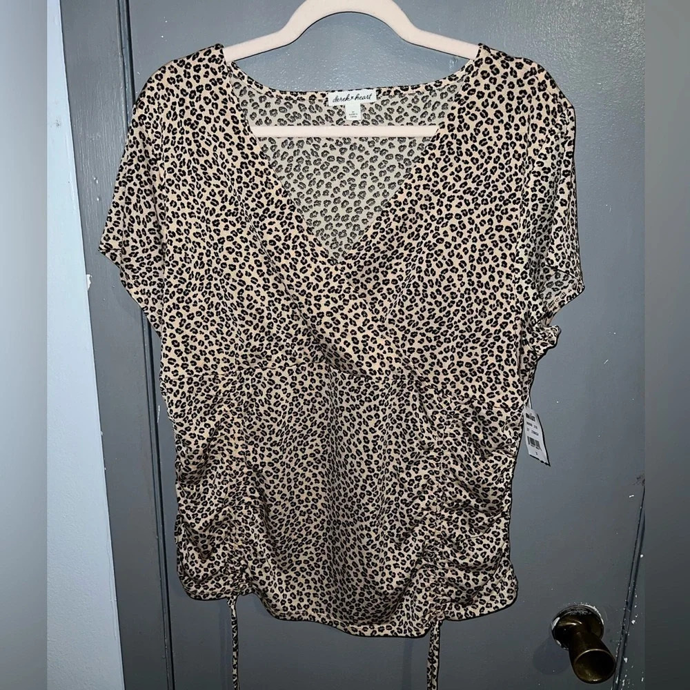 NWT Derek & Heart leopard print faux weak shirt with front side details